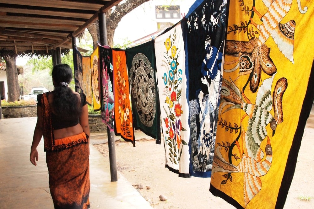 batik industry in sri lanka